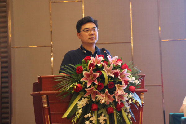 王忠.jpg