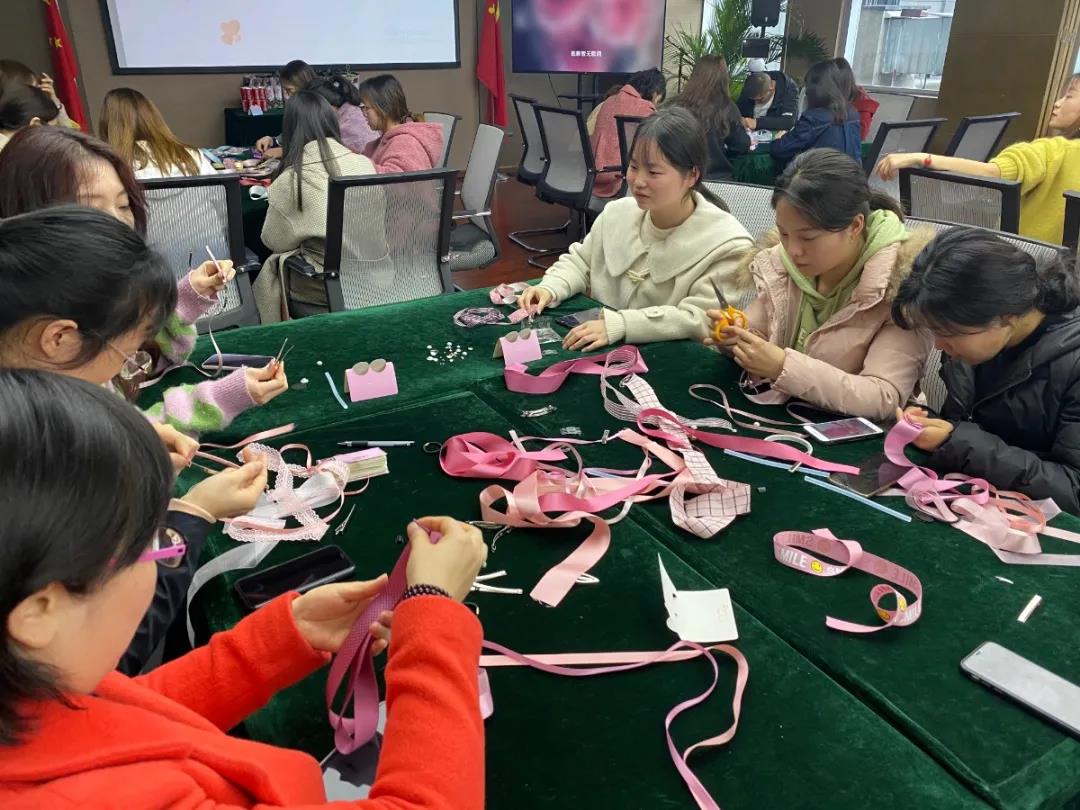 C:\Users\zhaobingbing\Desktop\3.8婦女節(jié)圖片\3.8手工DIY活動(dòng)\微信圖片_20210310090422.jpg