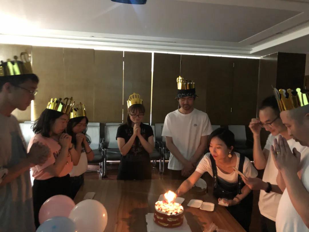 C:\Users\zhaobingbing\Desktop\微信推文\“心懷童真·趣味六一”生日會\1.jpg